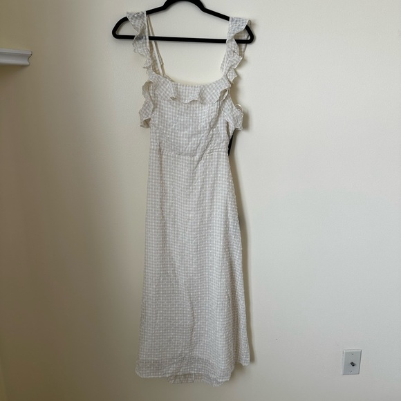 Lulu’s Sunkissed Style White & Beige Gingham Midi Dress - Picture 2 of 8